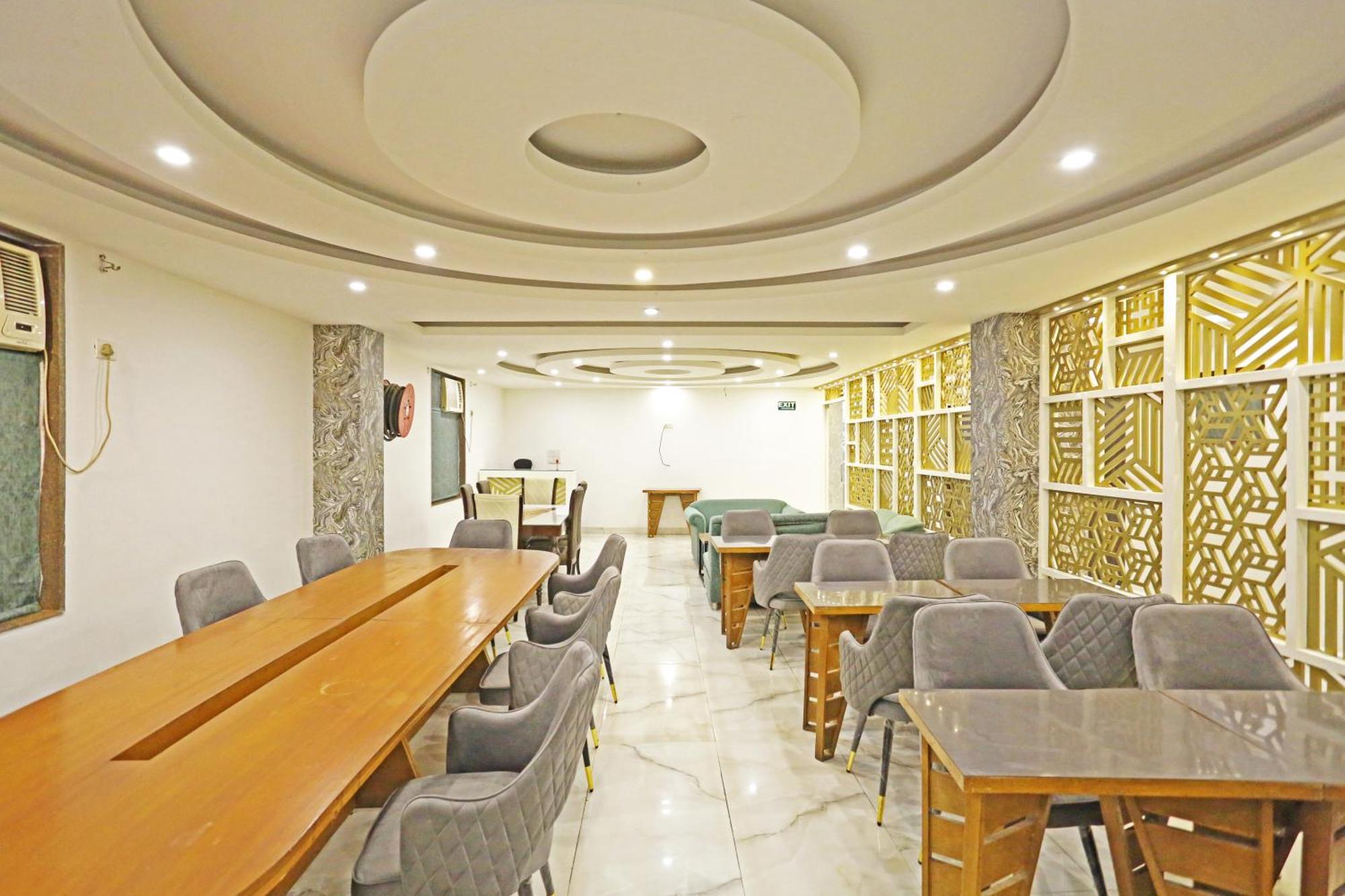 Hotel Ambrosia - A Boutique Hotel New Delhi Eksteriør billede