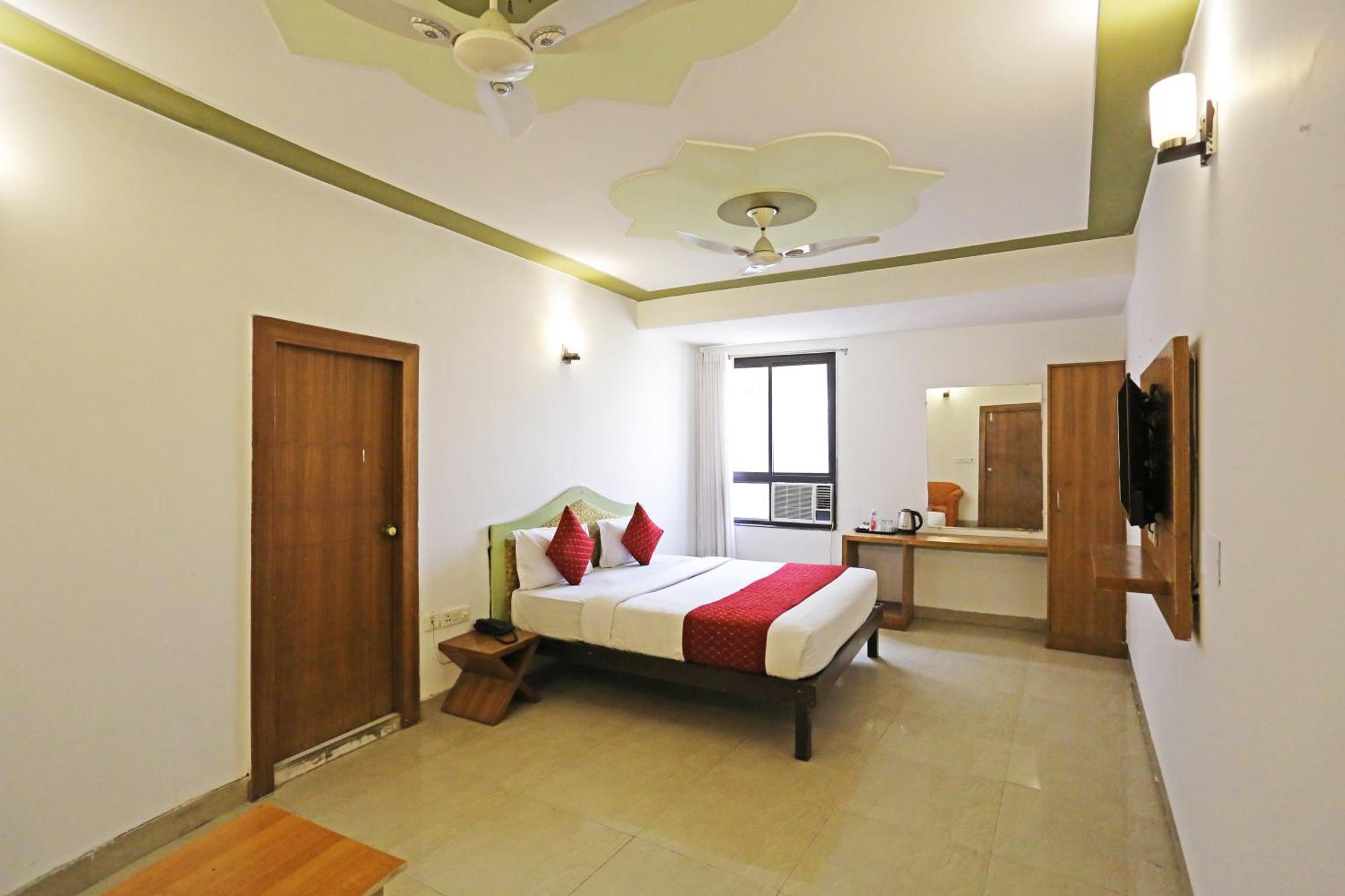 Hotel Ambrosia - A Boutique Hotel New Delhi Eksteriør billede